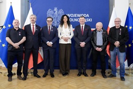 Uroczystość wręczenia odznaczeń państwowych w Dolnośląskim Urzędzie Wojewódzkim