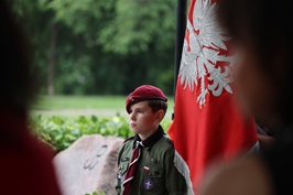 Hołd dla Powstańców Warszawskich przy Reducie Bródnowskiej