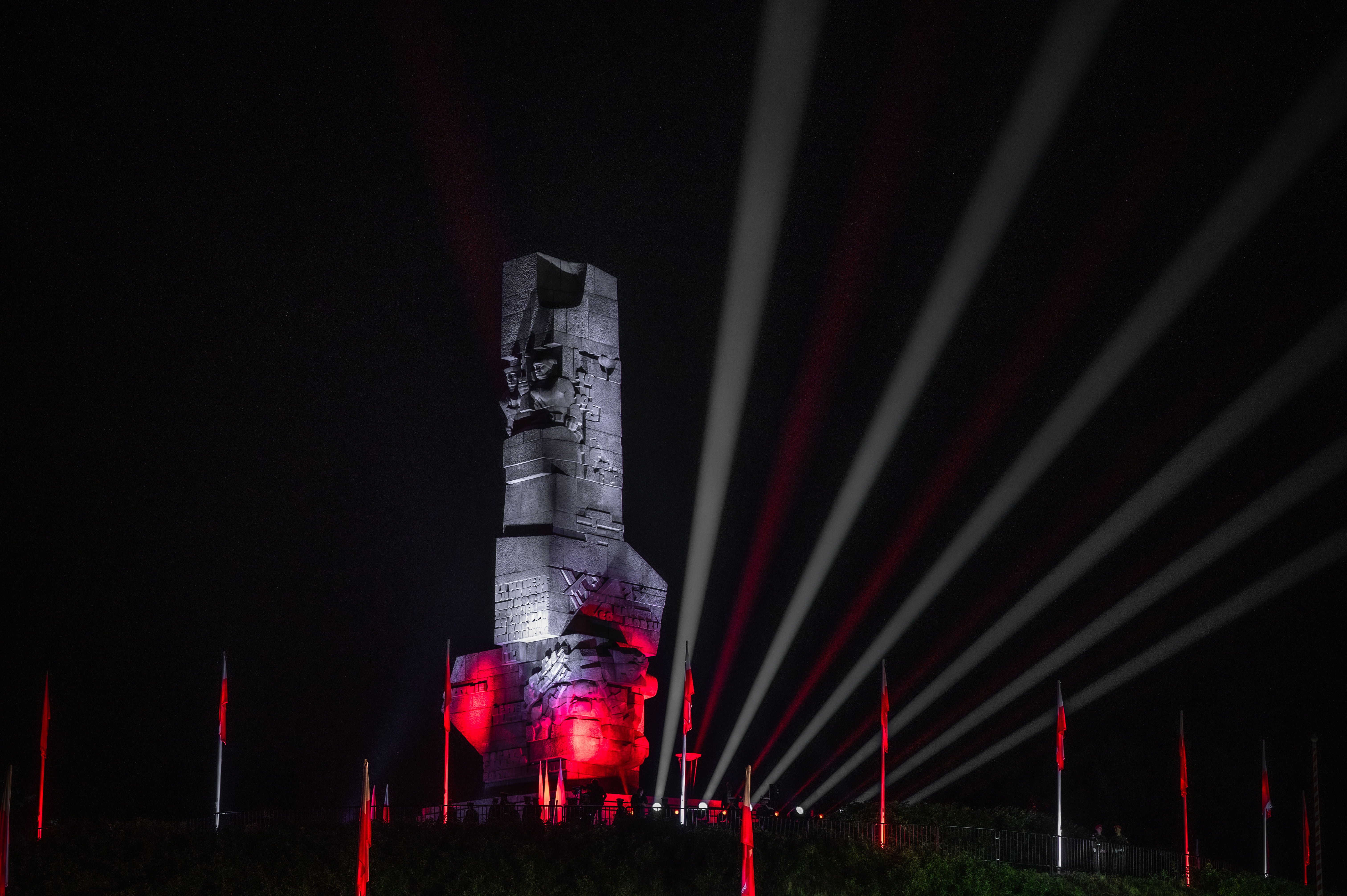 ,, Teraz wznosimy się wśród chmur, żołnierze z Westerplatte.