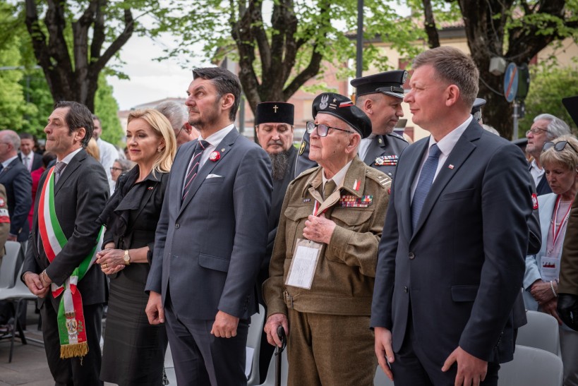pierwszy dzien uroczystosci we wloszech   castenaso fot barbara jamrocha udskior  pierwszy dzien uroczystosci we wloszech   castenaso fot barbara jamrocha udskior