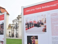 2020.09.07 Otwarcie wystawy plenerowej „Lech Kaczyński. Człowiek Solidarności”.