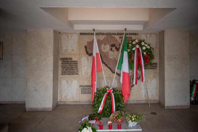 drugi dzien uroczystosci we wloszech  foto arbara jamrocha  udskior drugi dzien uroczystosci we wloszech  foto arbara jamrocha  udskior