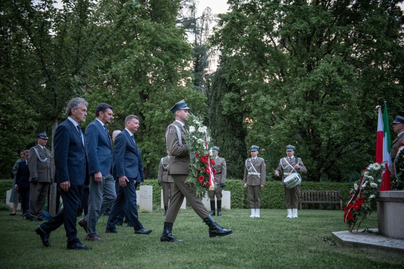 drugi dzien uroczystosci we wloszech  foto arbara jamrocha  udskior drugi dzien uroczystosci we wloszech  foto arbara jamrocha  udskior