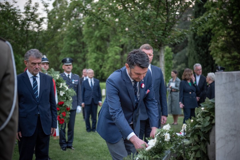 drugi dzien uroczystosci we wloszech  foto arbara jamrocha  udskior drugi dzien uroczystosci we wloszech  foto arbara jamrocha  udskior