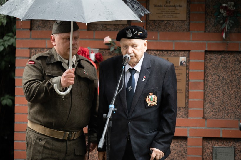 odsloniecie tablic poswieconych dowodcom sil zbrojnych na zachodzie fot. barbara jamrocha udskior odsloniecie tablic poswieconych dowodcom sil zbrojnych na zachodzie fot. barbara jamrocha udskior
