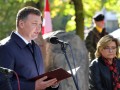 16.10   pomnik przy ambasadzie kanady
