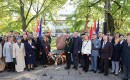 16.10   pomnik przy ambasadzie kanady