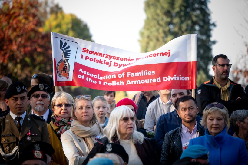 Uroczysto     na Polskim Honorowym Cmentarzu Wojskowym w Oosterhout foto Militarna Photo 3