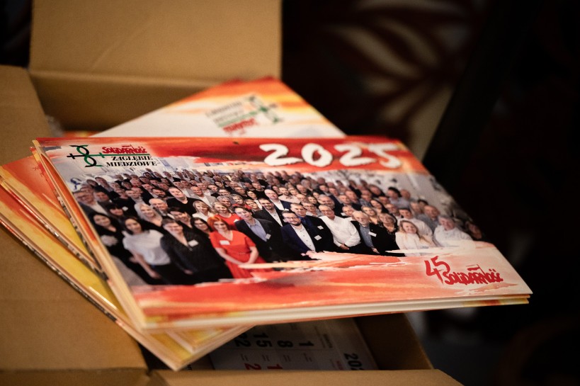 Wreczenie sztandaru Lubin fot. Barbara Jamrocha UdSKiOR 3 Wreczenie sztandaru Lubin fot. Barbara Jamrocha UdSKiOR 3